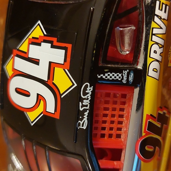 A set of 2(qty) McDonalds #94 1:24 die-cast Nascar Race cars - Picture 7 of 7